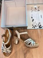 Gabor Sandalen comfort Nappa G / Gr. 5 / 38 weiß/silber Leder Nordrhein-Westfalen - Leverkusen Vorschau