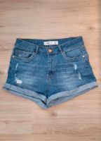 Mid Waist Shorts dunkelblau ripped Look Berlin - Pankow Vorschau