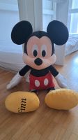 Mickey Mouse Maus Kuscheltier mit Finn groß Disney Store München - Schwabing-Freimann Vorschau