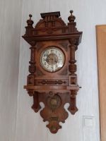 Große Uhr Massivholz sehr alt Niedersachsen - Quakenbrück Vorschau