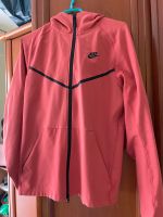 Nike Tech Fleece Jacke, Größe M Orange/Rot Pankow - Prenzlauer Berg Vorschau