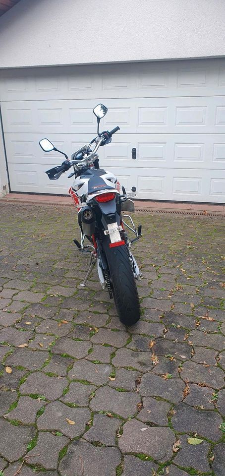 SWM SM125 R Erstzulassung März 2023 mit Werksgarantie Nur 7122 Km in Hameln