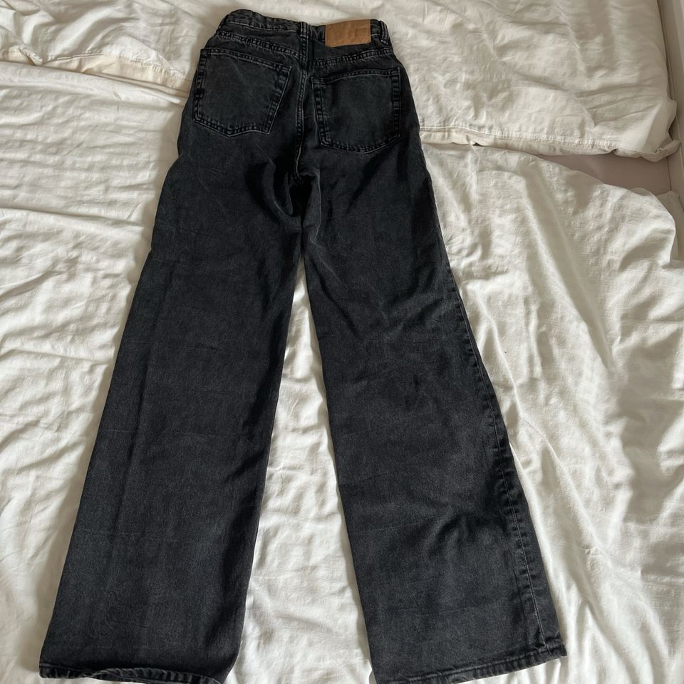 Wide leg denim Hose von hm Größe 32 in Halle (Westfalen)