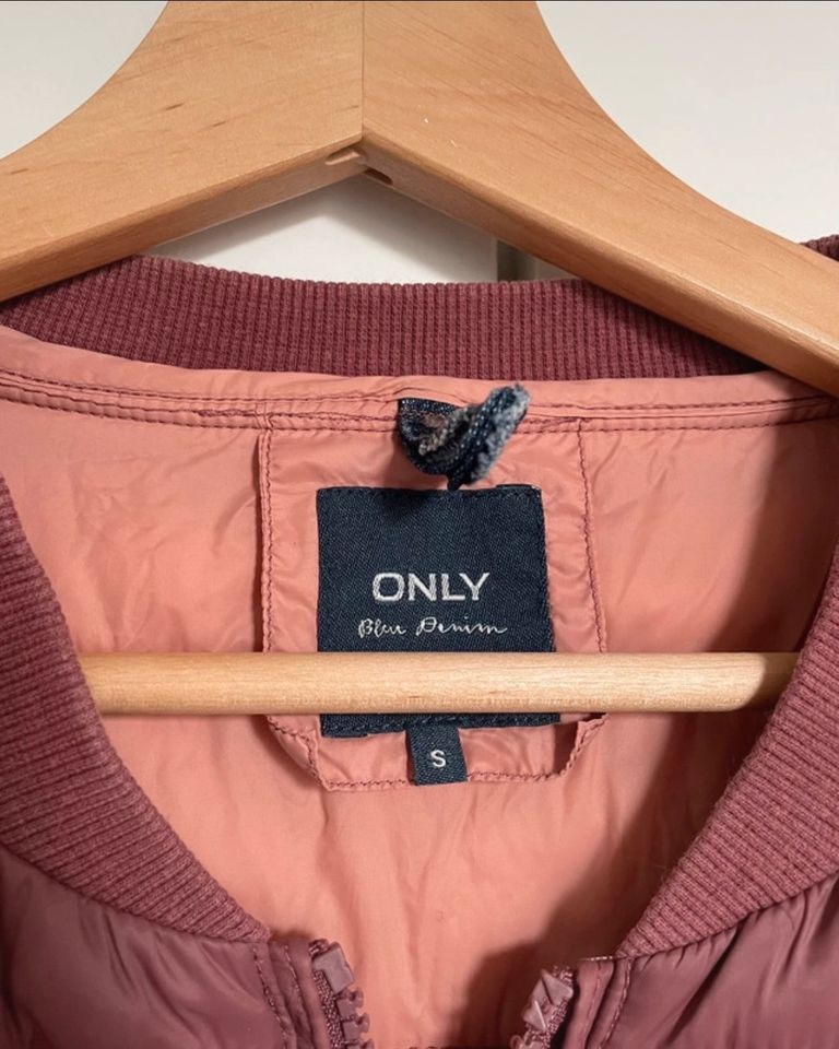 ONLY Steppjacke rosa, Gr. S in Lünen