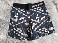 Nike Pro Shorts Gr. XL / L Schwarz Grau kurze Hose Hessen - Limburg Vorschau