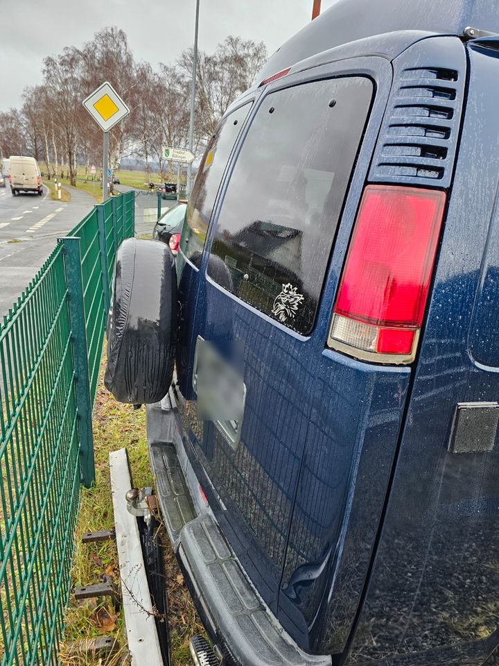 Chevy Express 1500 5,7l in Wittorf