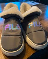 Hausschuhe von FILA grau Größe 39 Niedersachsen - Braunschweig Vorschau