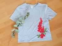 H&M Shirt T-Shirt Stickerei Gr. S (M) grau Blumen gestickt rot Hessen - Wiesbaden Vorschau