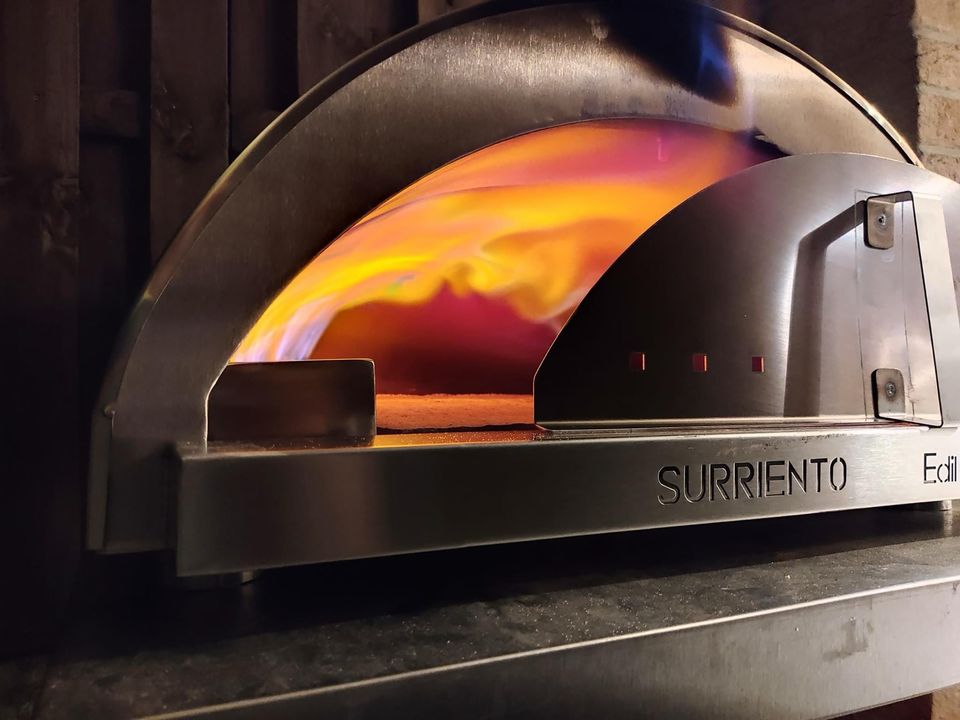 Edil Forni Surriento Pizzaofen + Biscotto, 550°C  +  Schutzhülle in Karlsruhe