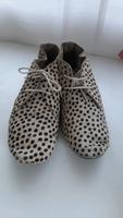 Fell-Schuhe 38/39 Görtz mit Fell Stiefelette leo look hippie süß Niedersachsen - Adendorf Vorschau