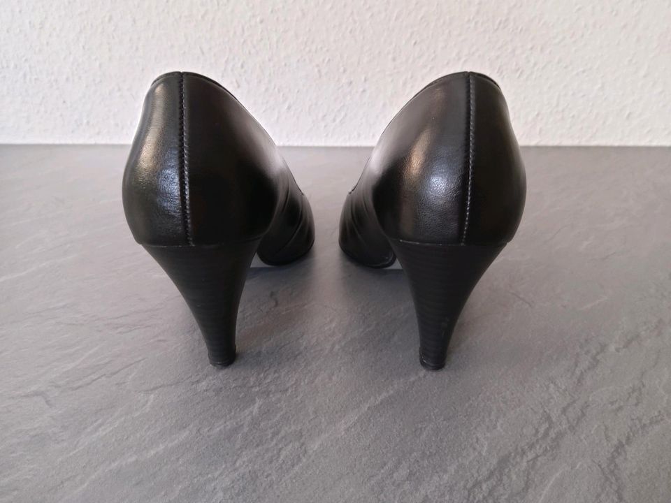 Elegante Pumps von Gabor, Gr. 5 / 38 schwarz, echt Leder in Mühlhausen