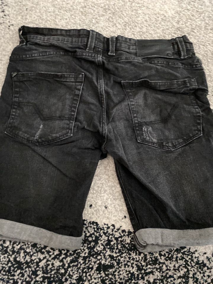 Herren Jeans kurz , Größe L , von Indicode in Osthofen