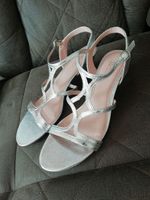 NEU. Esprit Riemensandalen in Silber. Gr. 40 Bayern - Ingolstadt Vorschau