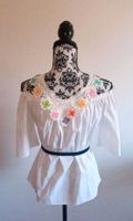 Bluse mit Spitze und Blumen Gr.36/38 Niedersachsen - Itterbeck Vorschau