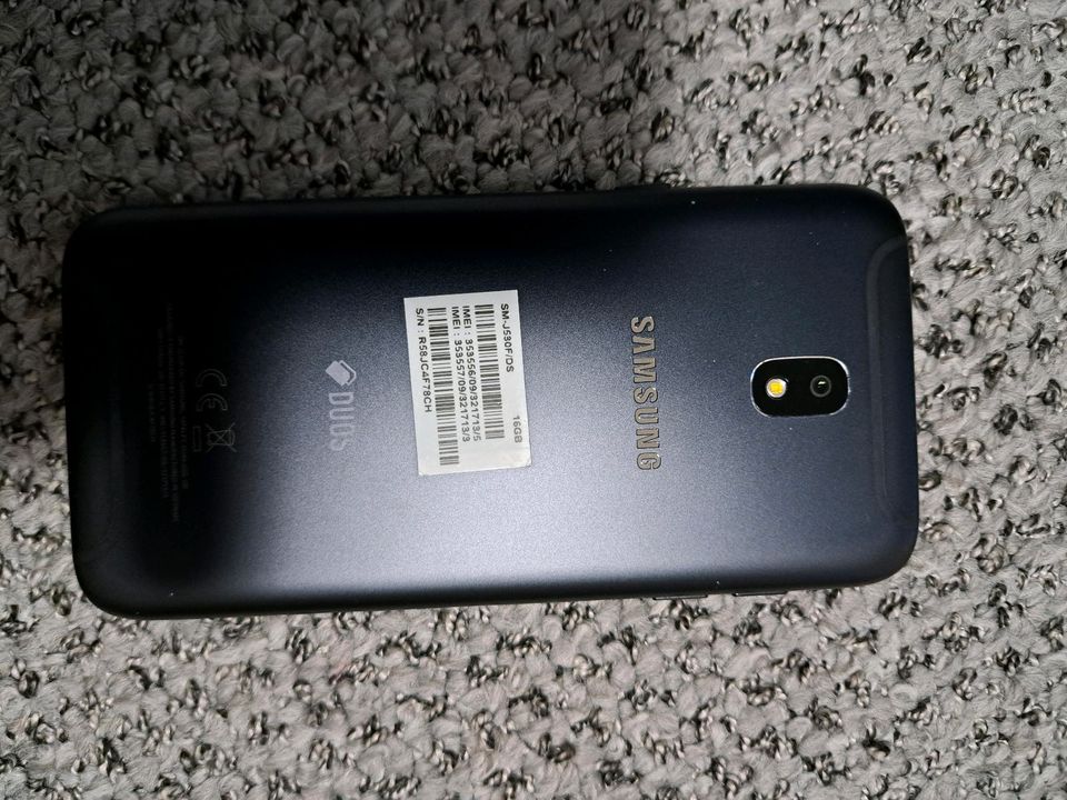 Samsung galaxy J5 2017 ( 16GB Speicher ) in Freiberg