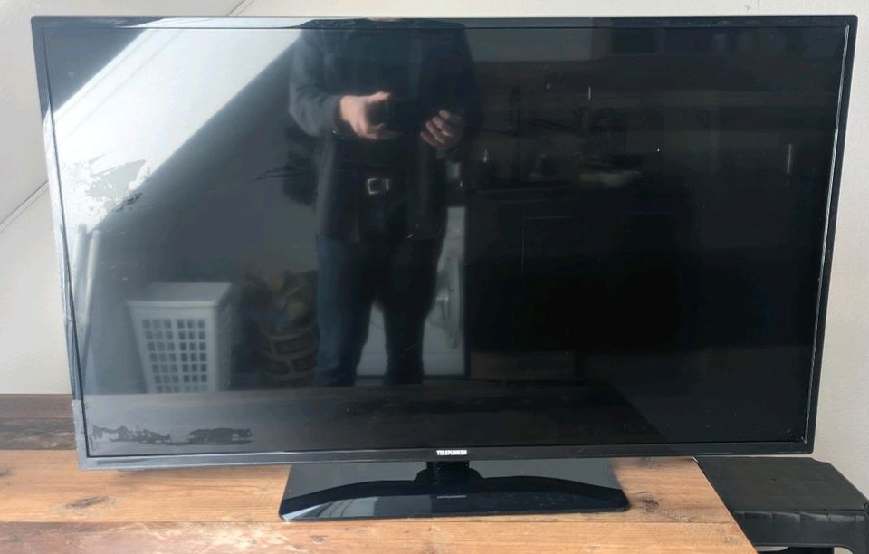 Telefunken D43F553M1 LCD Fernseher 43 Zoll Full-HD in München