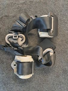 Orig VW T5 VW T6 Transporter Abdeckung Sicherheitsgurt hinten