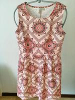 Kleid von Body Flirt rosa gemustert Größe 40/42 Hessen - Felsberg Vorschau