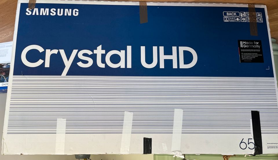 Samsung Crystal UHD CU8079 4K 65 Zoll 8 Series Februar 2021 TOP in Hamburg