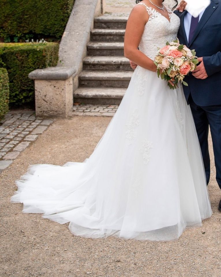 Brautkleid, Hochzeitskleid in Döllstädt