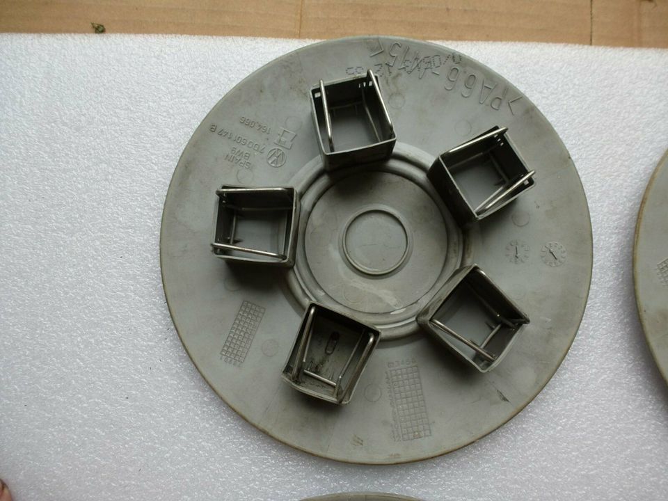 VW T4 16 Zoll Radkappe Felgendeckel 7D0601147B Top! in Gutenswegen