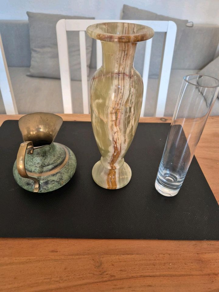 3 Vasen antik Erbstück in Frankfurt am Main