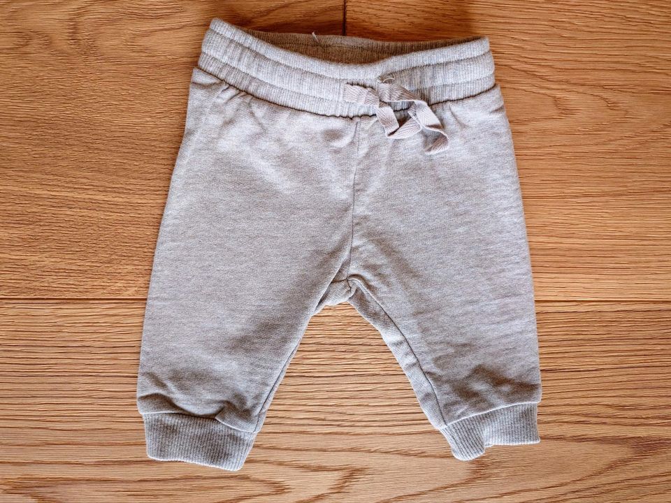 ✅ 2x Jogginganzug: Langarmshirt+Hose von H&M (Zwillinge), Gr. 56 in Mühlacker