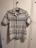 Primark Kurzarmhemd Shirt mit Ethno-Muster (Gr. XS) Neu Lindenthal - Köln Sülz Vorschau