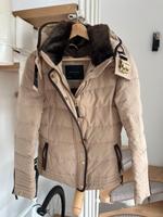 Jacke Winterjacke Zara 38 Hessen - Taunusstein Vorschau