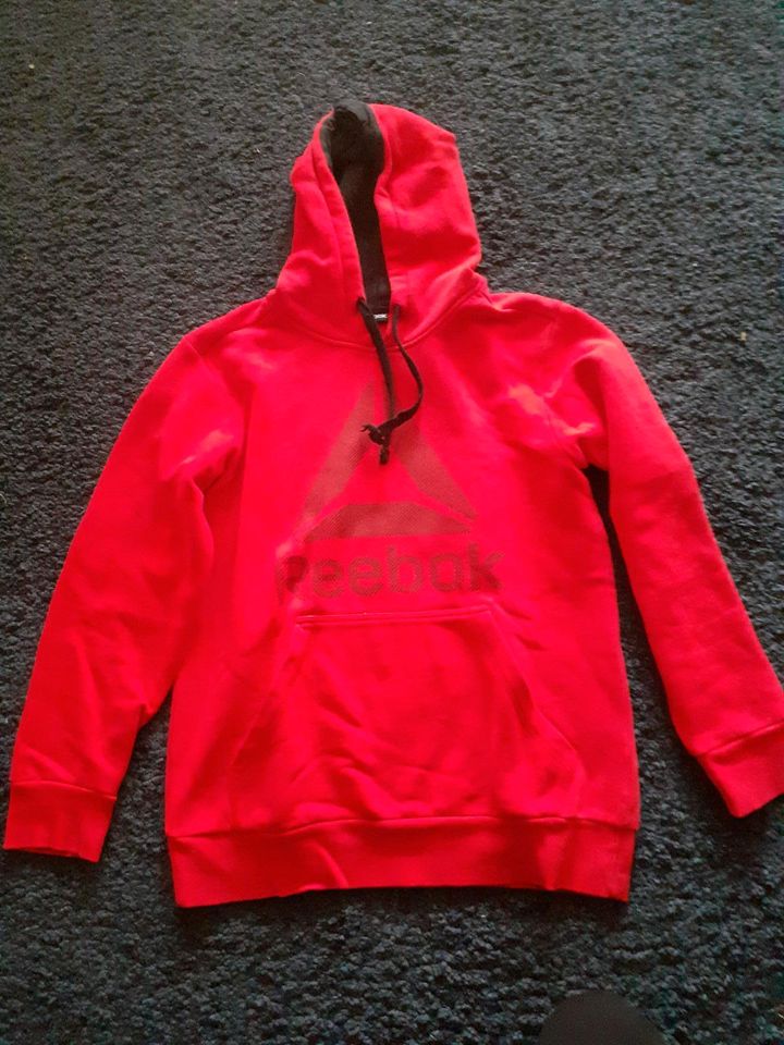 Reebok hoodie, Gr M in Heroldsberg