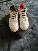 Jordan 5 Retro Low Fire Rot relace 2015 Nordrhein-Westfalen - Meerbusch Vorschau