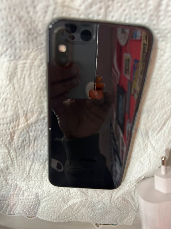 iPhone X 256 GB Space grau Top Zustand in Rastatt