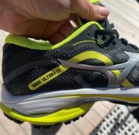 Mizuno wave ultima13 Laufschuhe Turnschuhe Sportschuhe 40 Trainer Baden-Württemberg - Schwäbisch Gmünd Vorschau