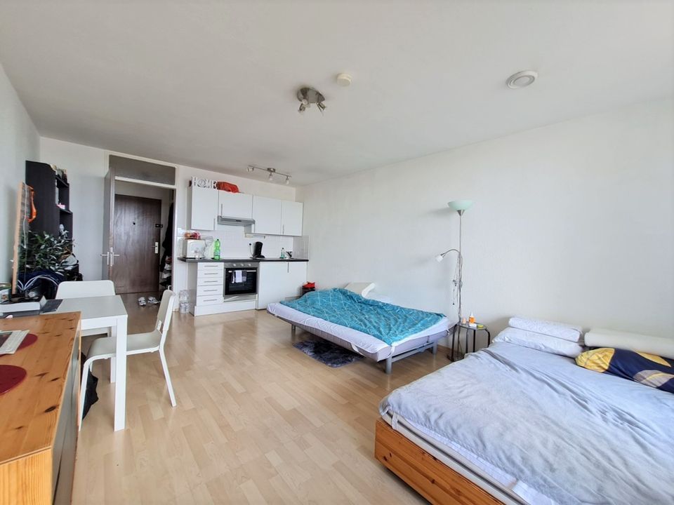 Kapitalanlage: Helles Apartment am Olympiapark mit Bergblick in München