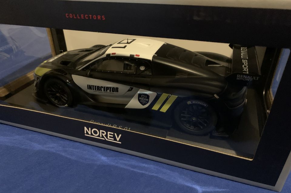 Modellauto 1:18 Norev Renault Sport 2016 OVP in Bad Säckingen
