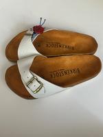 Vintage Birkenstock Sandalen gr. 35 2 1/2 weiss Leder unbenutzt Berlin - Neukölln Vorschau