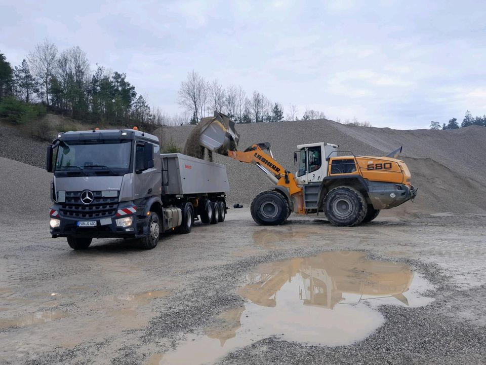 Transporte, Schüttgüter, Kies, RC-Material, Agrar-Transporte, in Gangkofen