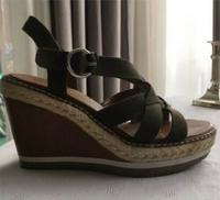 Sommerschuhe mit Keilabsatz aus Leder, Gr.38 Düsseldorf - Pempelfort Vorschau