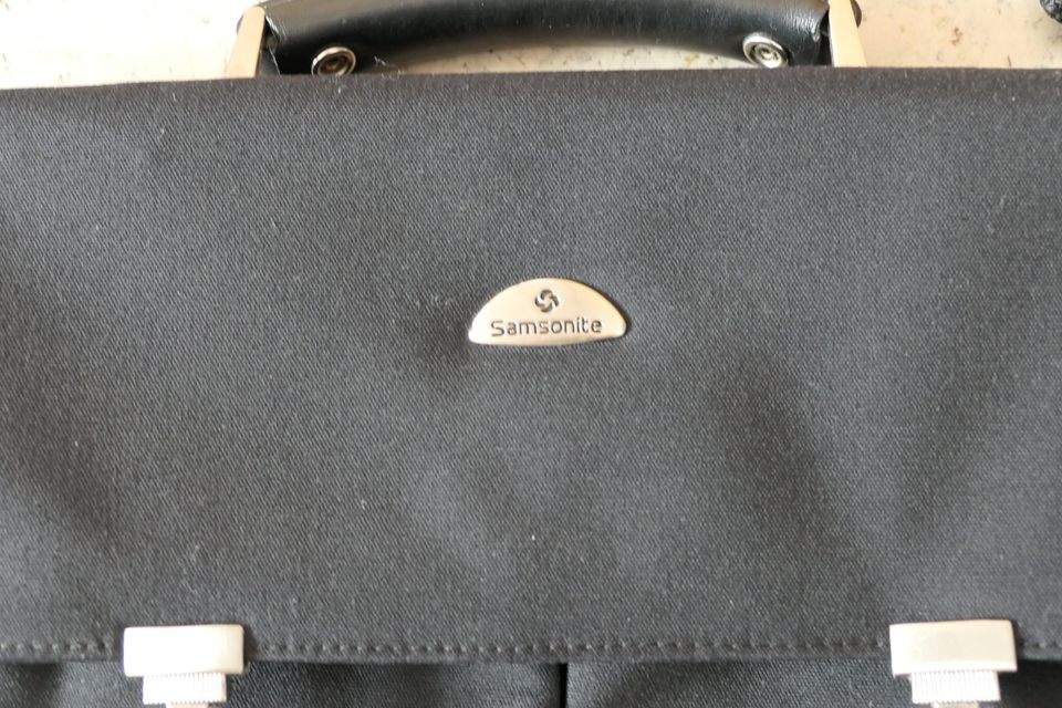 Samsonite Collegetasche, Aktentasche, Schultertasche, schwarz in Mülheim (Ruhr)