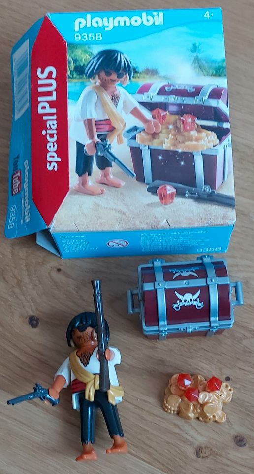Playmobil 9358 Pirat mit Schatzkiste in Niedersachsen - Weyhe | Playmobil  günstig kaufen, gebraucht oder neu | eBay Kleinanzeigen ist jetzt  Kleinanzeigen