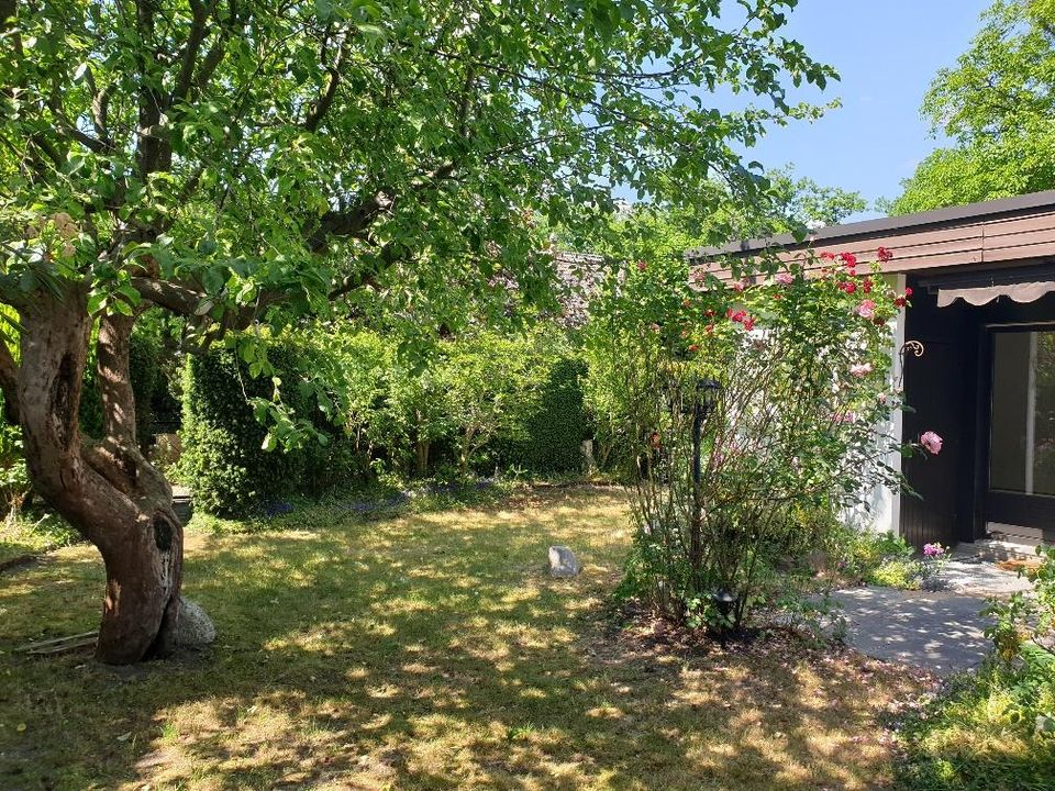 Chillen am Wannsee: Miteigentum am Wassergrundstück; Winkelbungalow, Vollkeller, Garage in Berlin