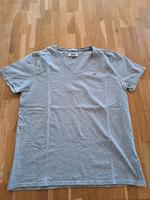 Tommy Hilfiger T-Shirt M Regular Fit Grau Top erhalten Bayern - Schillingsfürst Vorschau