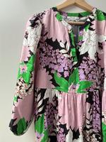 Maxi Kleid mit Volant/ florales Muster / flieder Köln - Lindenthal Vorschau