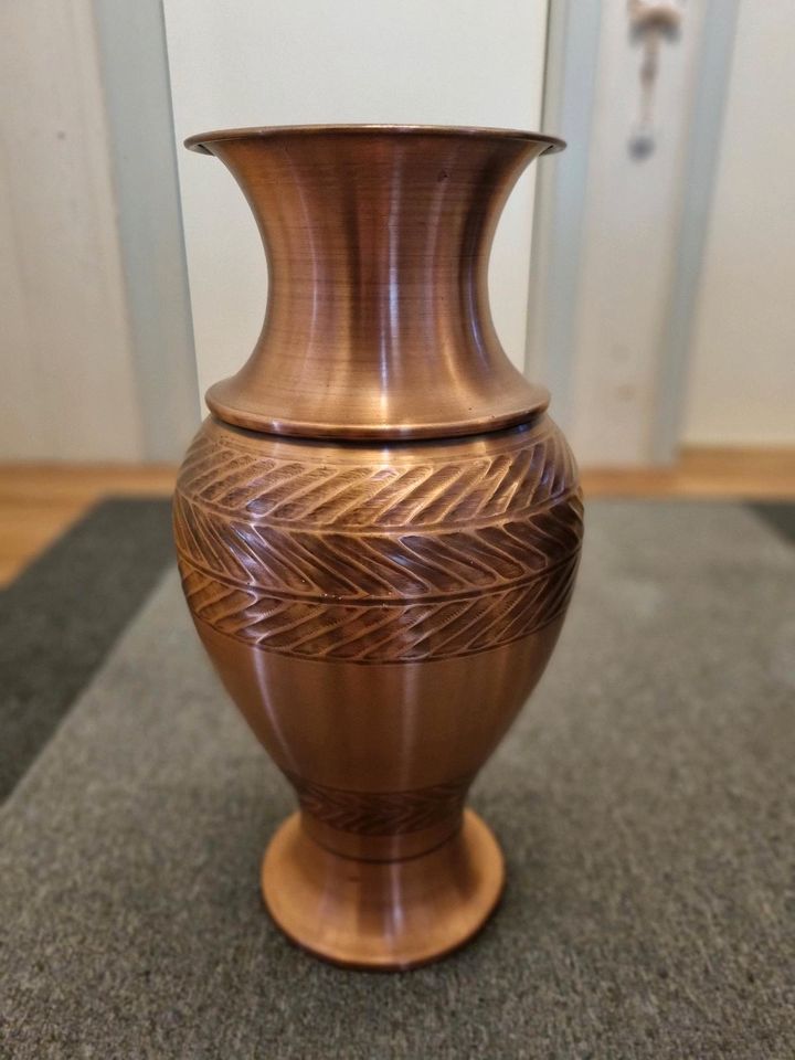 Kupfer Vase in Lorsch