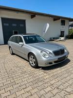 Mercedes E klasse 320 E320 Distronic 01.27 Tüv Top Zustand Düsseldorf - Flingern Nord Vorschau