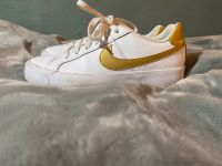 Weiße Nike Sneaker, Vorgänger der Air Force Hessen - Darmstadt Vorschau