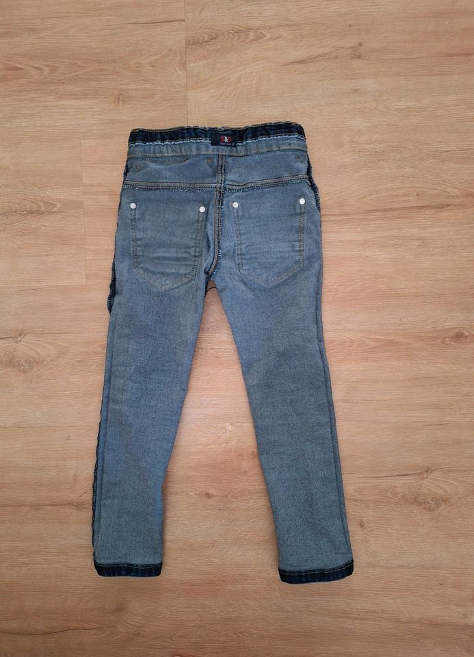 Ohne Gebrauchspuren! Mega Stylische Marken Jungen Hose Jeanshose in Regensburg