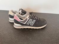 New Balance 574 U574PX2 Schwarz Rosa Größe 44 Bayern - Landshut Vorschau