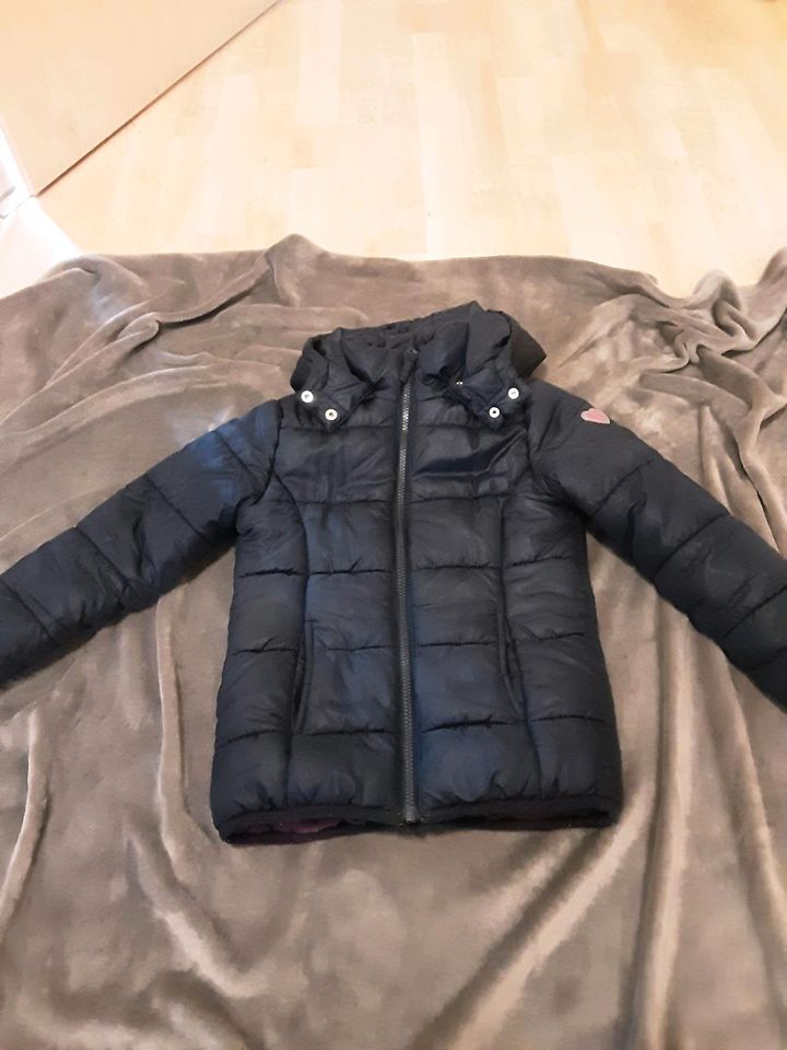 Mädchen Winterjacke Esprit blau Gr. 116/122 in Eggolsheim