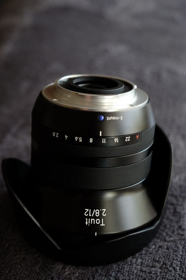 Zeiss Touit 12mm F/2.8 für Fujifilm X-mount in Weiskirchen